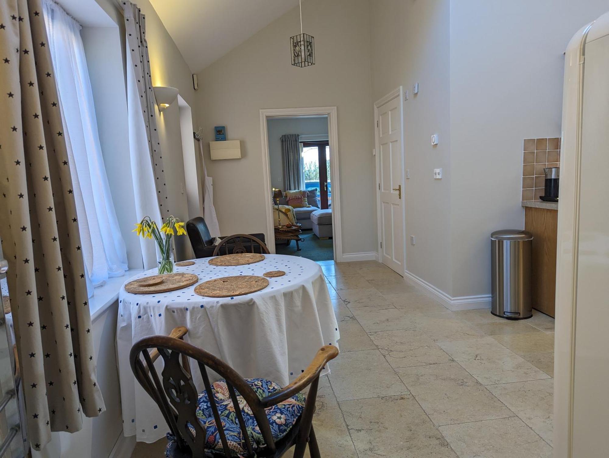 Little Chilsbury Apartment Potterne ภายนอก รูปภาพ
