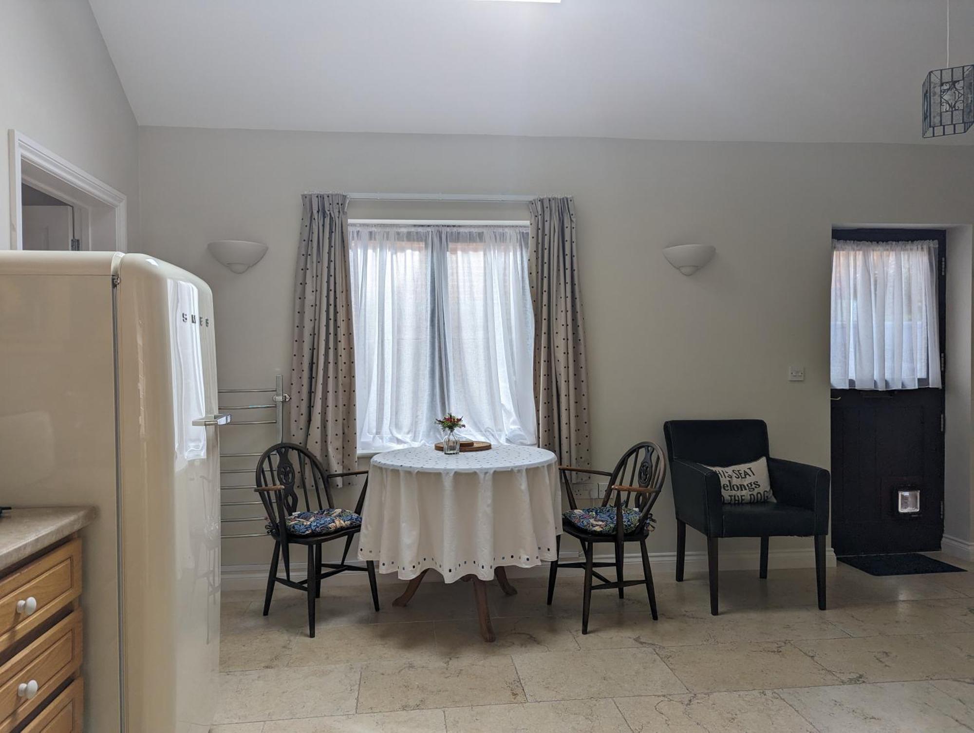 Little Chilsbury Apartment Potterne ภายนอก รูปภาพ