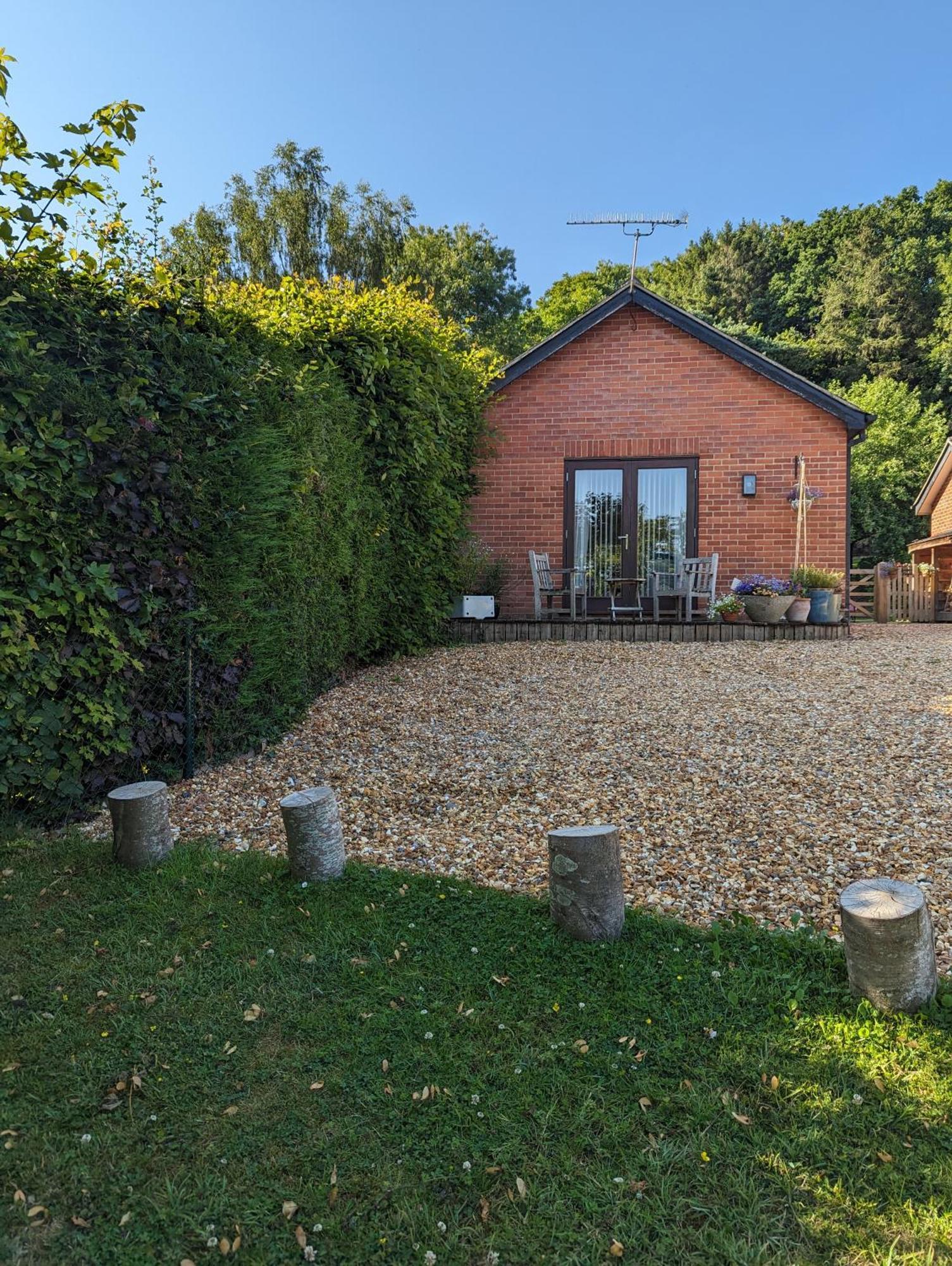 Little Chilsbury Apartment Potterne ภายนอก รูปภาพ